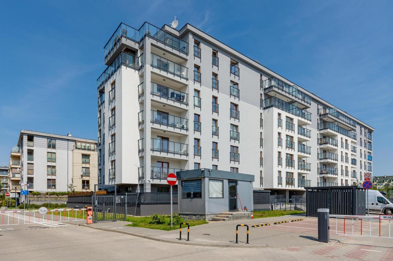 Ursus Sunny Studio For 4 Guests With Parking & Balcony By Noclegi Renters Варшава Екстериор снимка